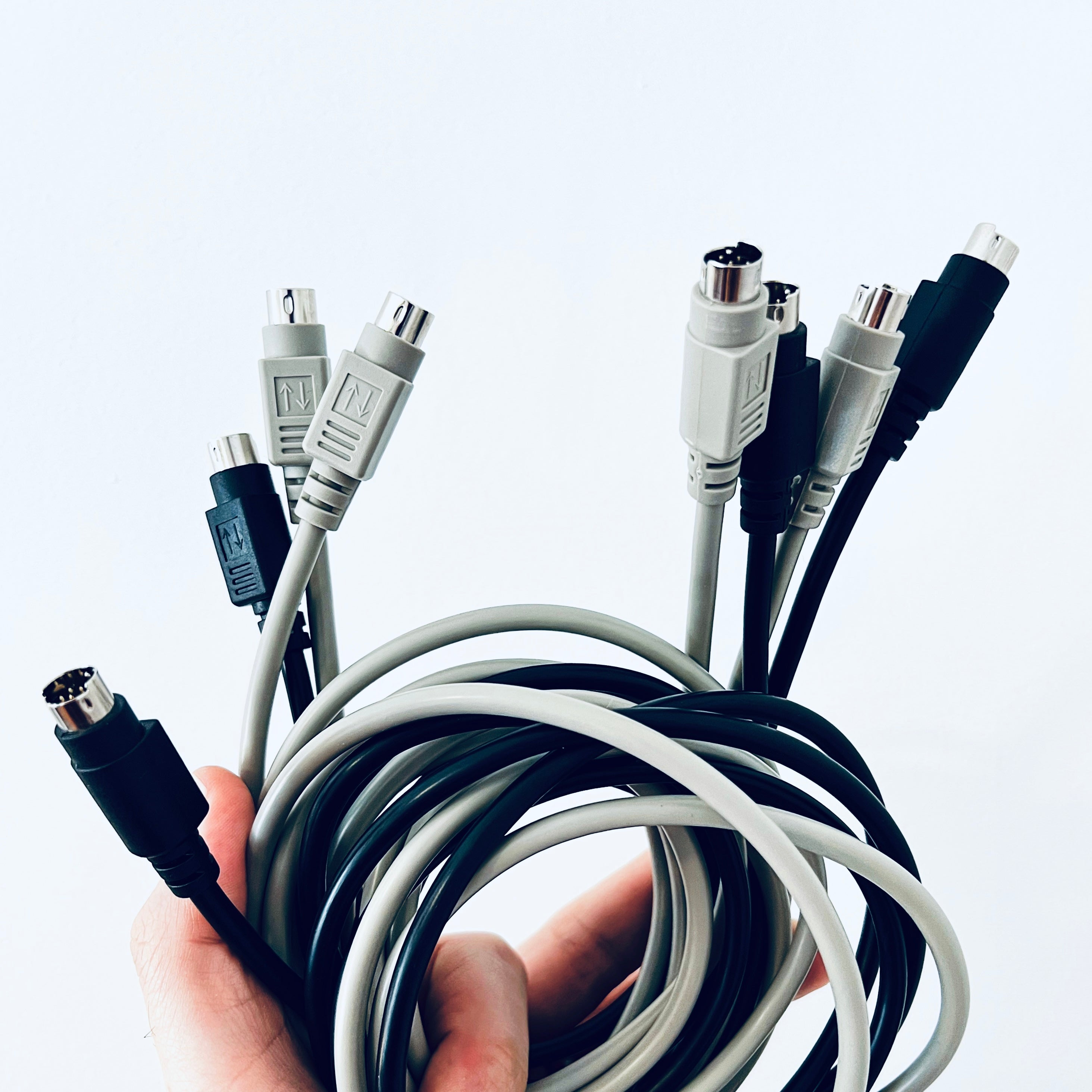 Cables & Connectors – Digital World